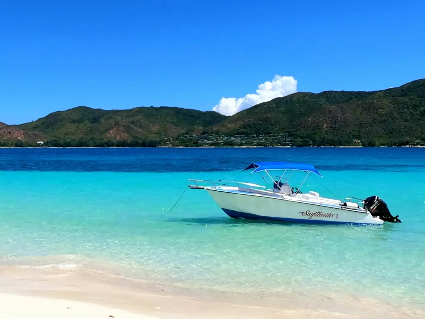 boat-1-F1n7g_1image