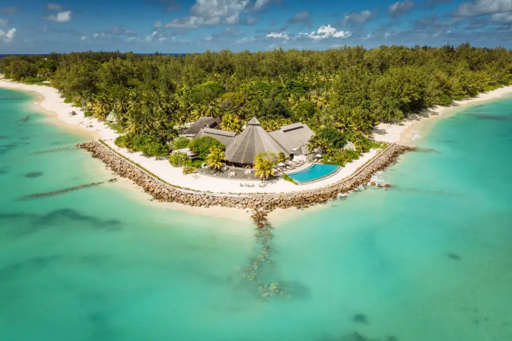 Denis Island embodies a vibrant and thriving island community, where the belief in nurturing nature is the key to reaping its abundant rewards. Come and experience the extraordinary life awaiting you on Denis Private Island.