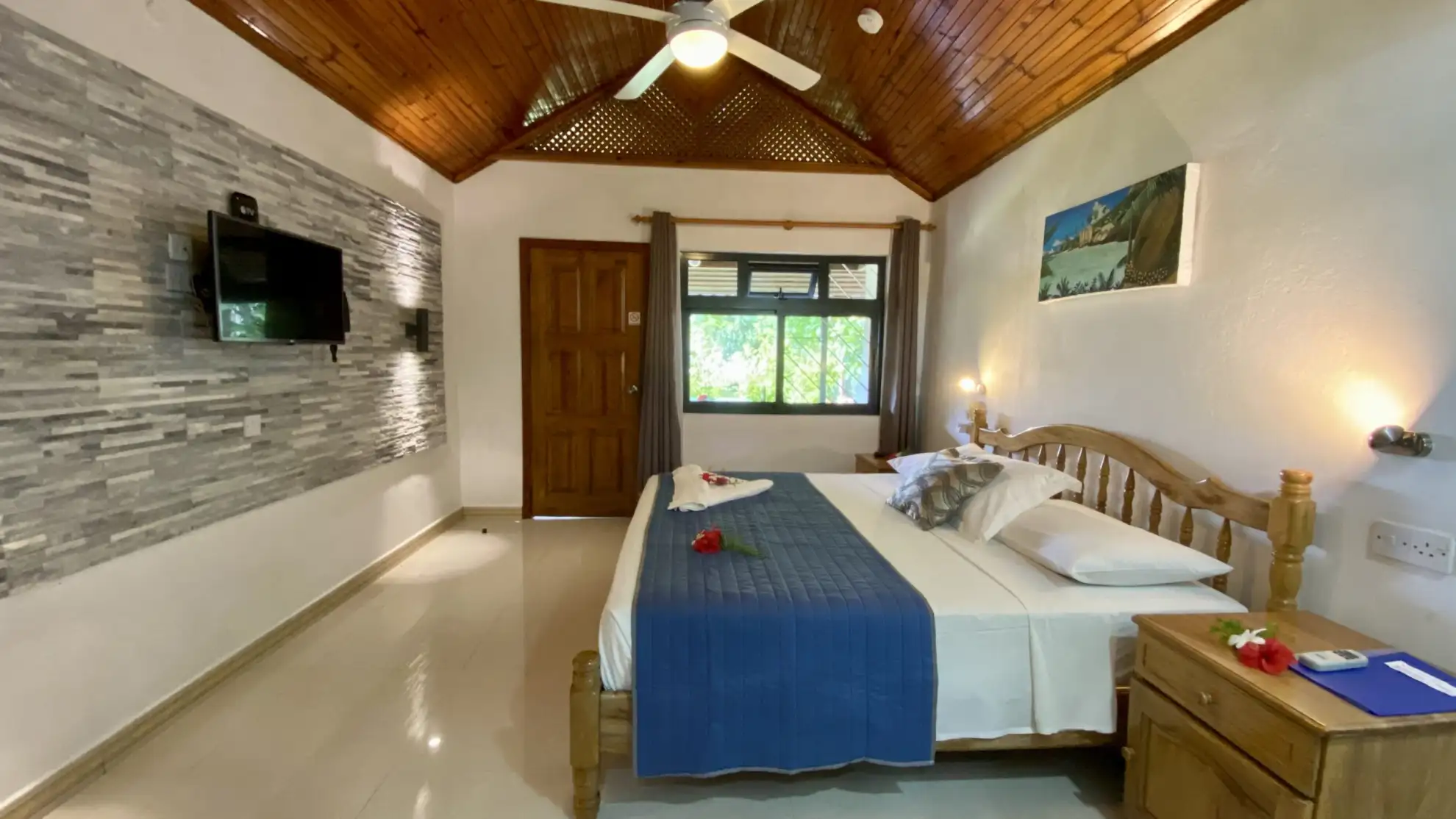 Experience comfort and convenience during your stay in the Seychelles Islands, whether you're visiting for business or leisure, at Beach Villa Guest House.