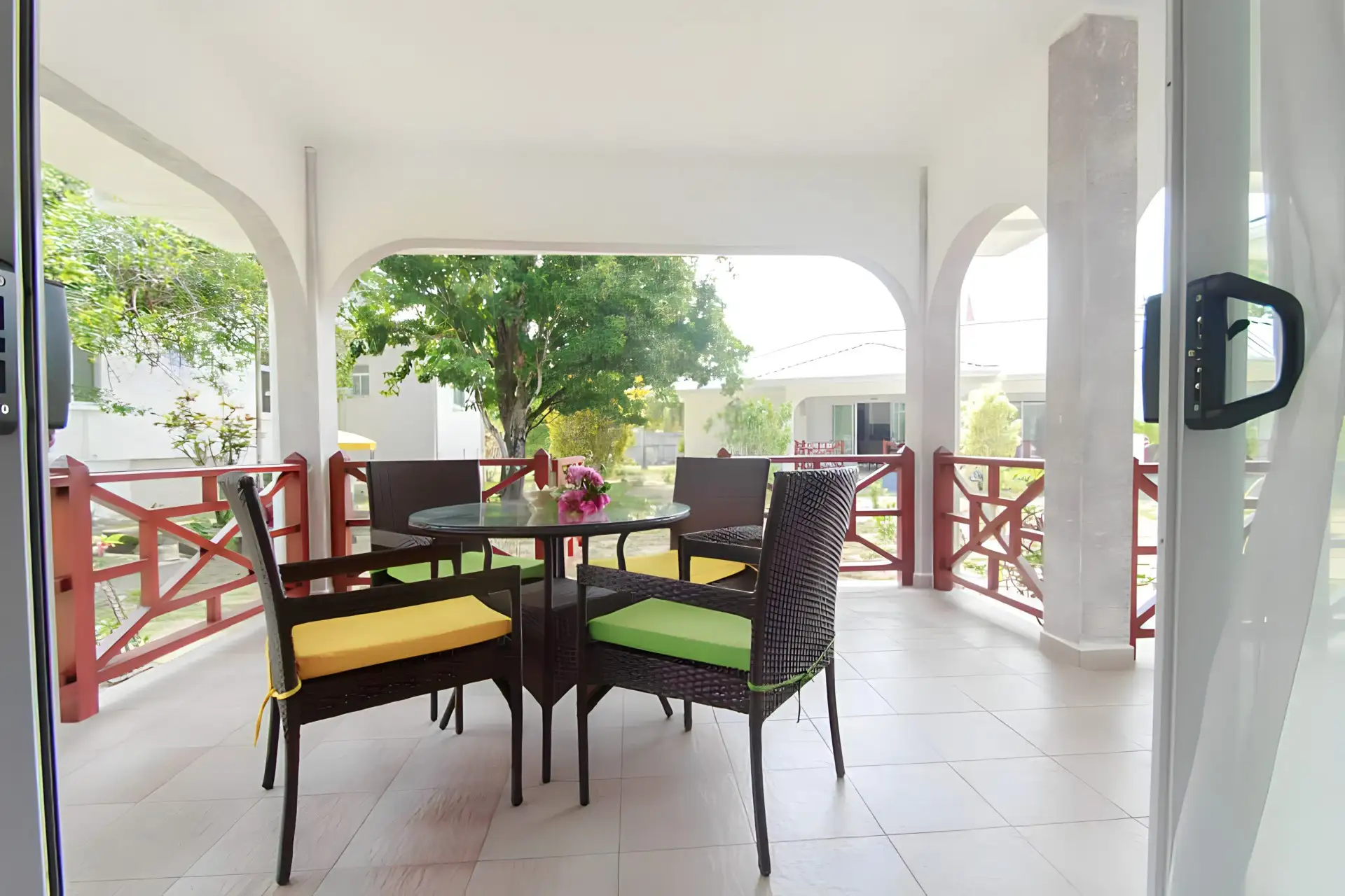 Coco Blanche is an exquisite privately-owned self-catering retreat nestled in the scenic haven of Anse Royale, South Mahé.