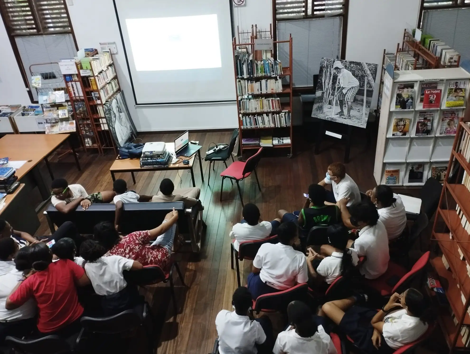 Embark on a captivating journey into French language and culture at Alliance française of Seychelles.