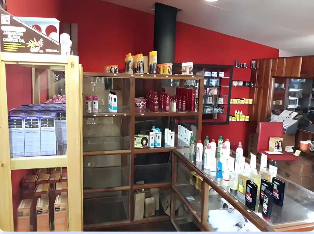 Dira's Cosmetics Store