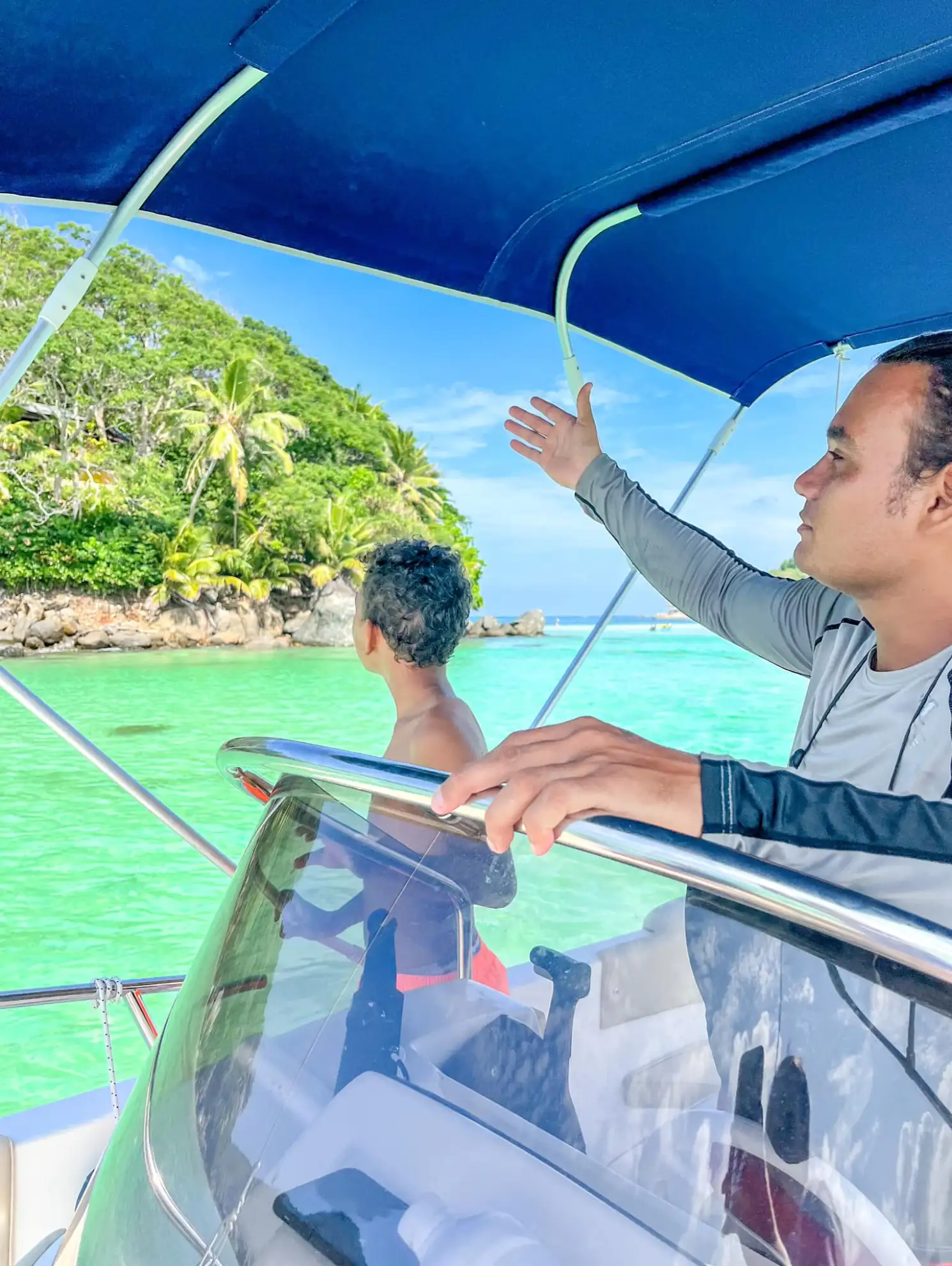 Showing the local beauty to another group of tourists. So much to see and learn.