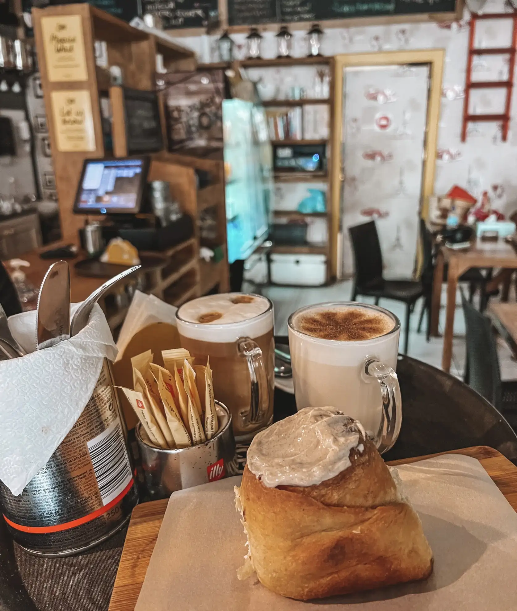 Since 2016, Chatterbox Café has revolutionized the coffee scene in Seychelles, combining traditional charm with fine-dining experiences.