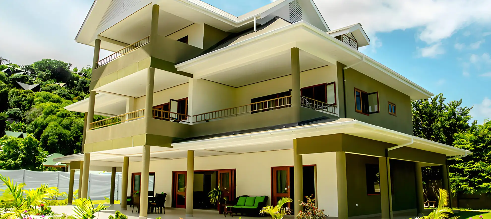 At Côte d’Or, we invite you to experience the best of both worlds – the convenience of a self-catering accommodation combined with the allure of Seychelles' pristine landscapes.