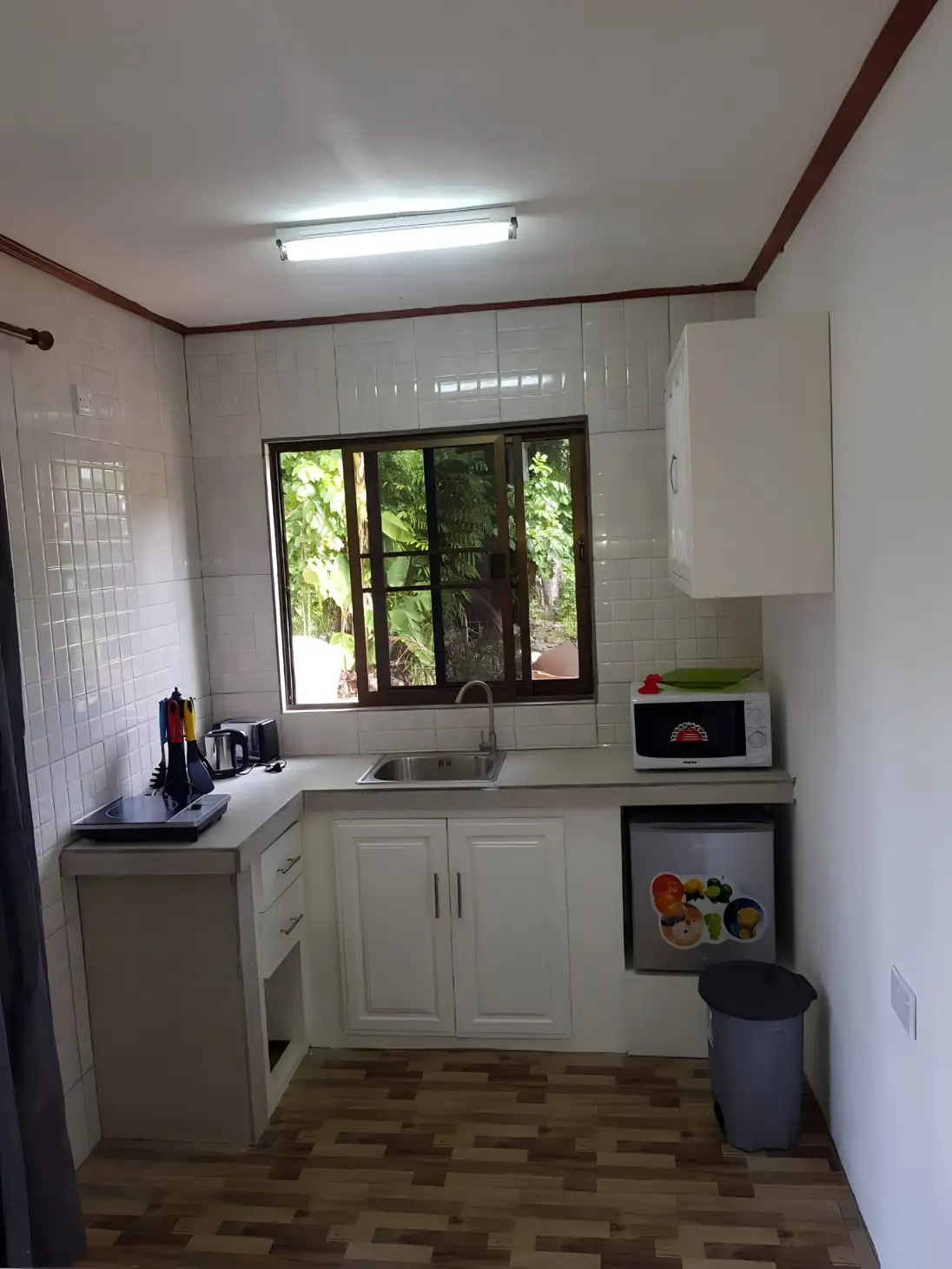 Experience a comfortable and affordable holiday at Coquillage Holiday Apartments, conveniently located near the enchanting Cote D'Or beach.