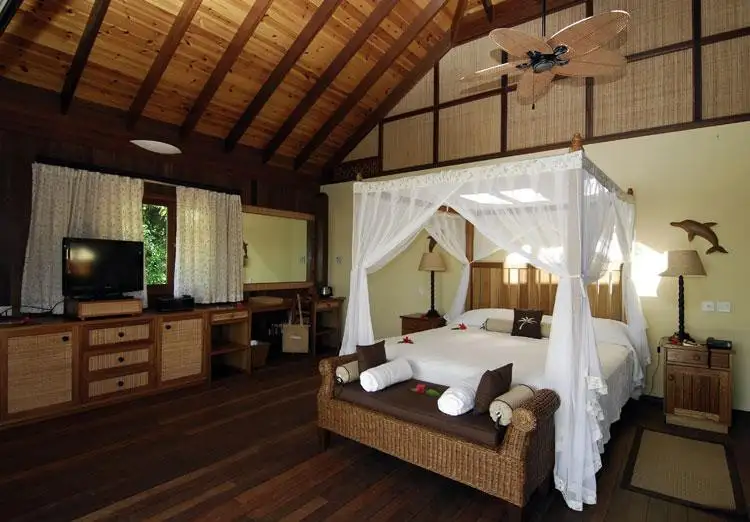 Cerf Island Resort, a boutique hotel situated at the entrance of the picturesque Sainte Anne Marine Park.