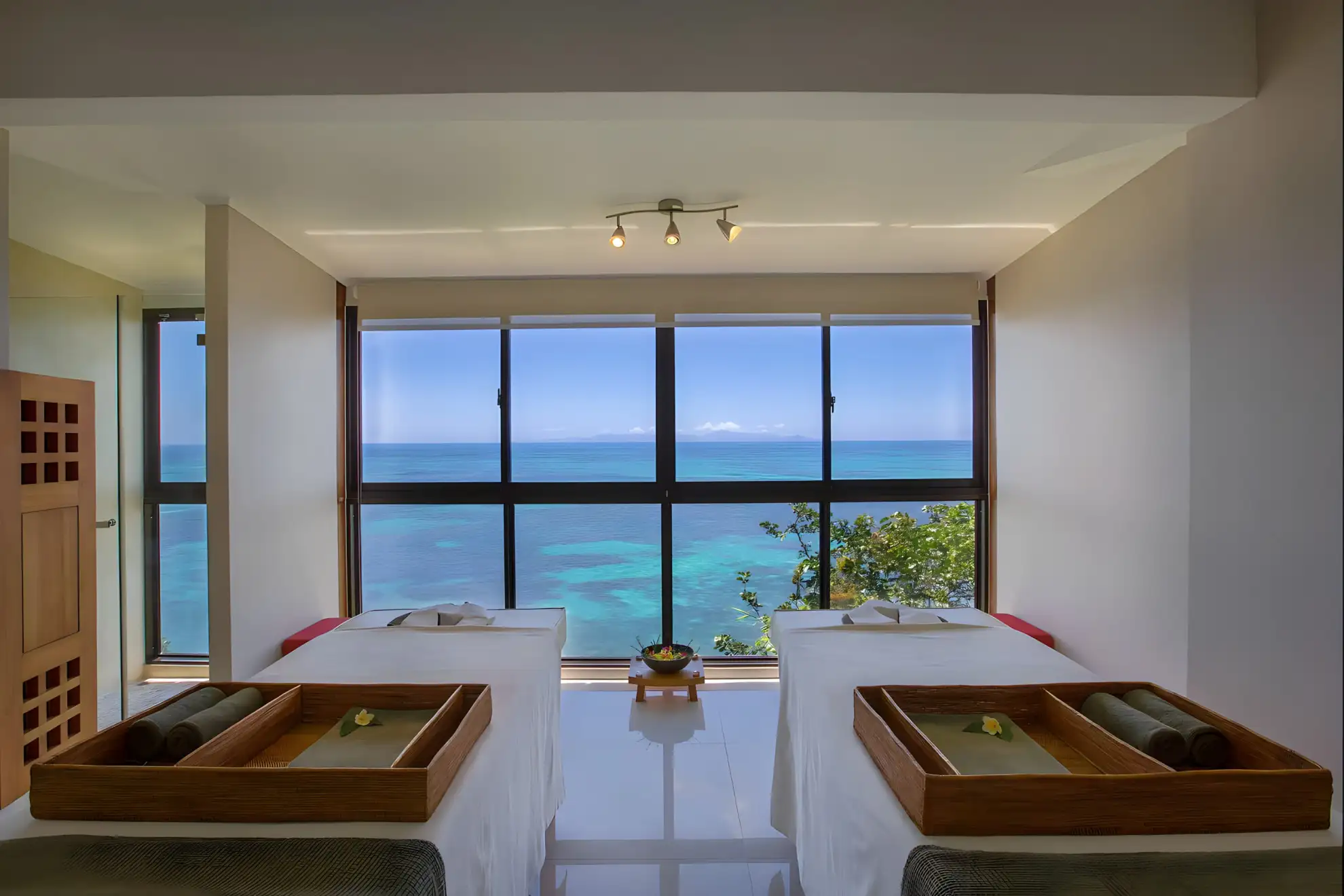 Immerse yourself in a harmonious blend of holistic healing, modern massage techniques, and locally extracted essential oils, uniquely crafted in the Seychelles here at Coco De Mer Spa.