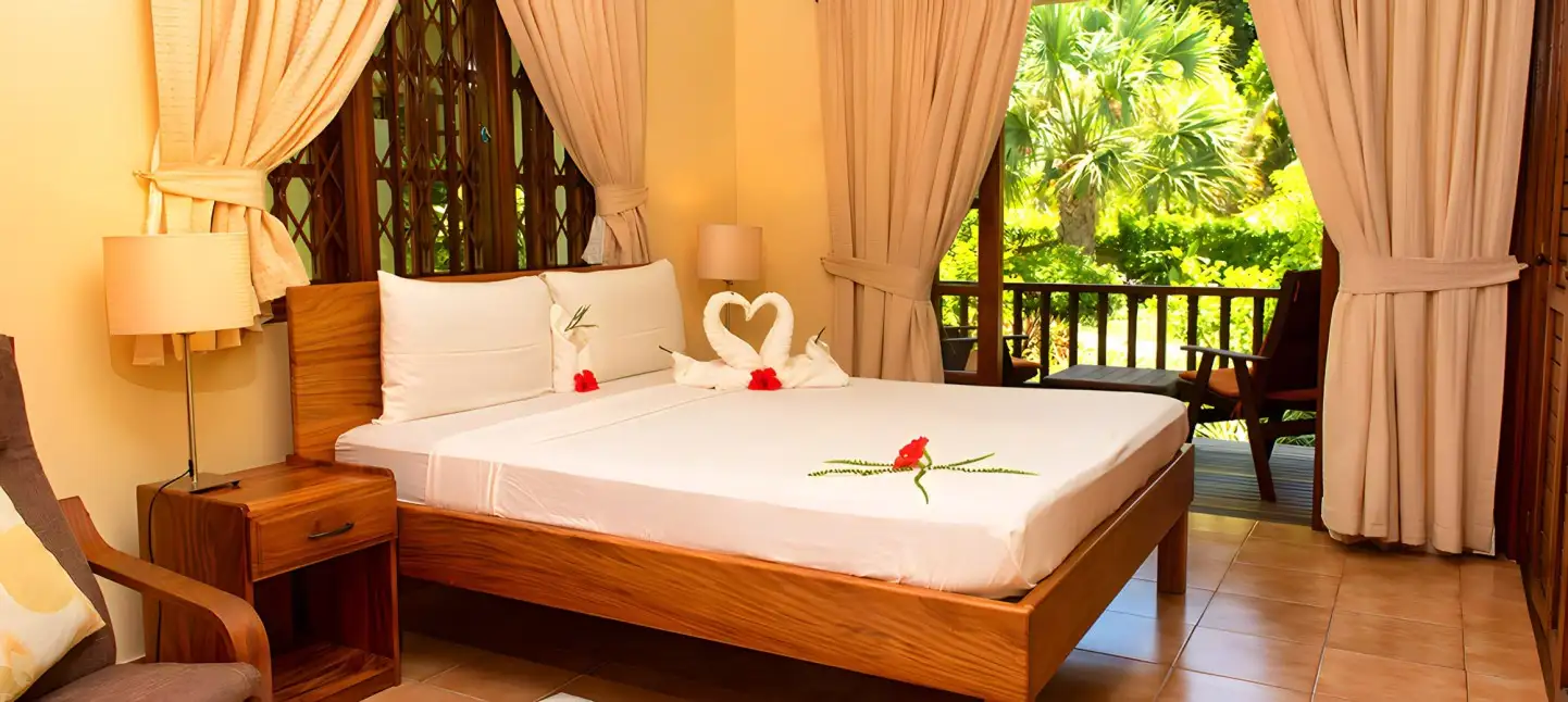 At Côte d’Or, we invite you to experience the best of both worlds – the convenience of a self-catering accommodation combined with the allure of Seychelles' pristine landscapes.